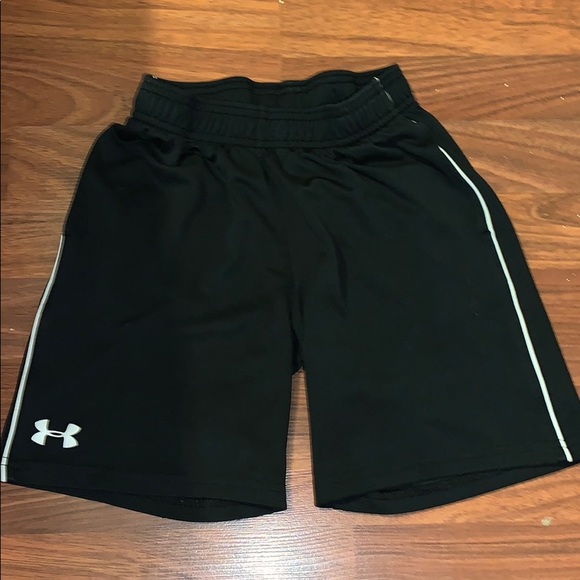Under Armour Other - Boys Under Armour shorts